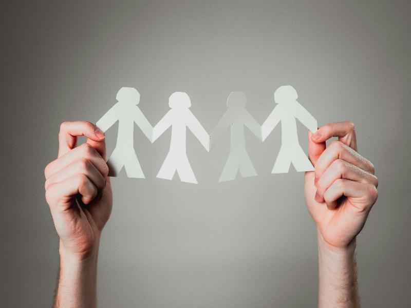 共同創辦人之間的股權分配比例